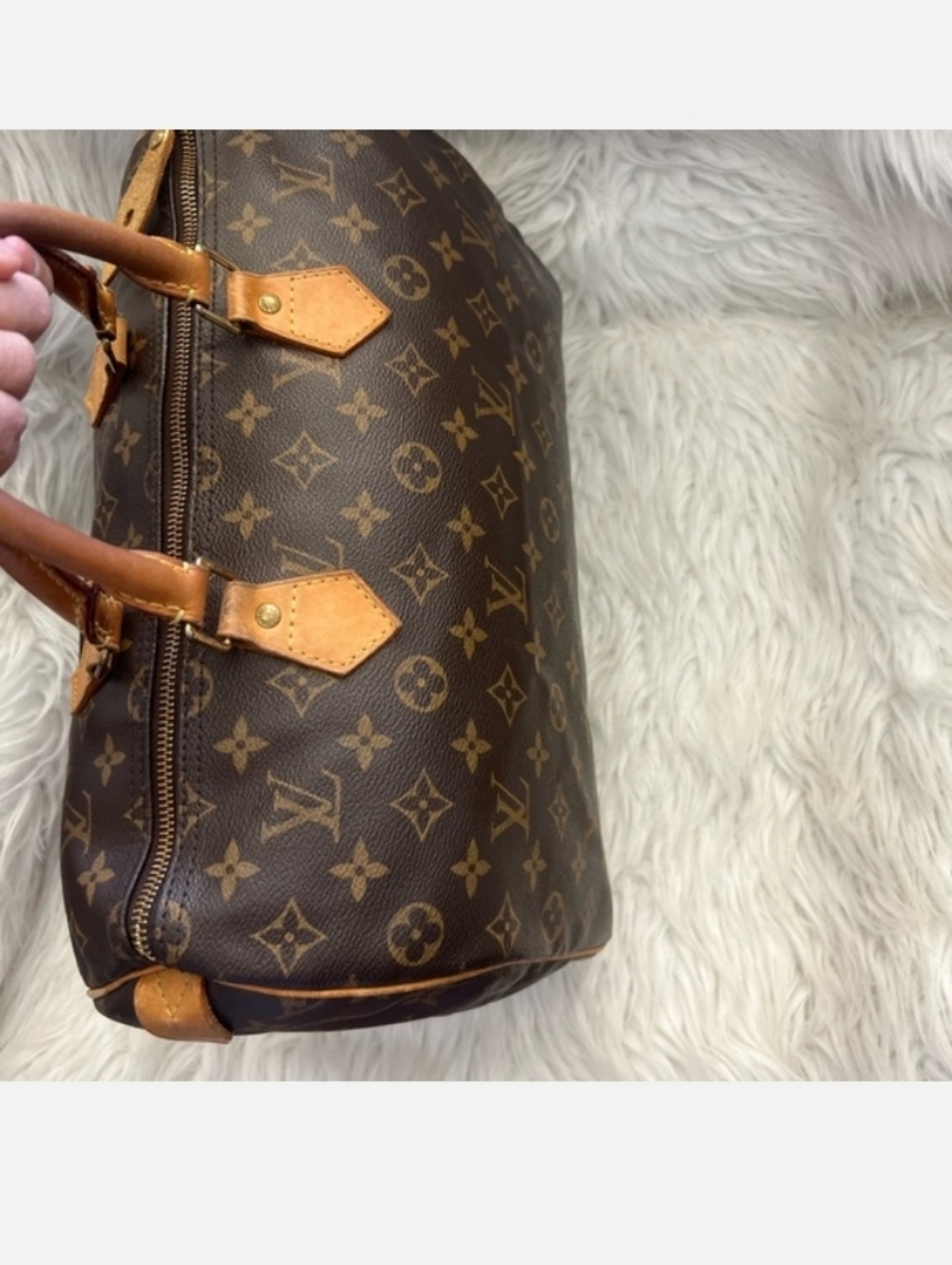 Louis Vuitton Monogram Canvas Speedy 35 Large Size - Picture 8 of 17